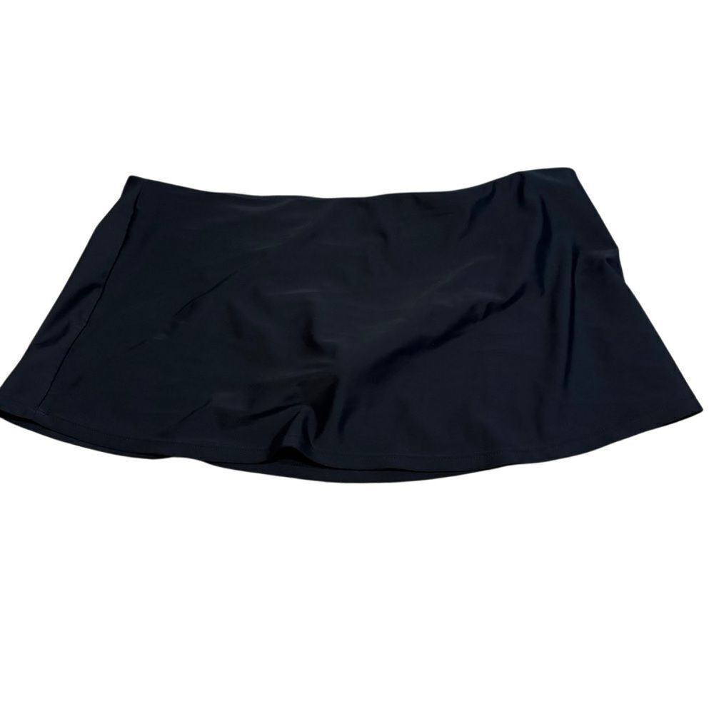 Leilani Black Swimsuit Bottom. Size 37 inch waist. Great Condition!!